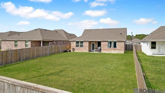 Foto del edificio - 12850 Silverbell Ave