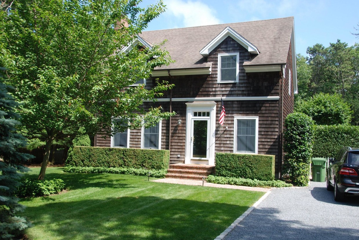 Primary Photo - 63 Whooping Hollow Rd