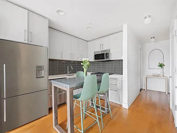 Building Photo - 139 Skillman Ave