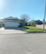 Building Photo - 12610 Maryvine St