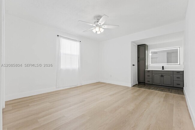 Foto del edificio - 2610 NW 83rd Ave
