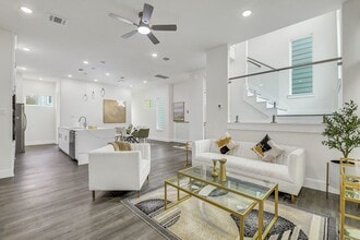 Building Photo - 6713 St Augustine St