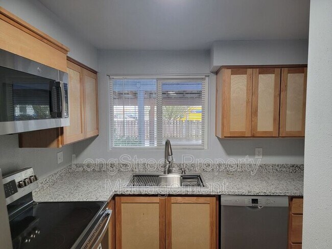 Foto del edificio - 3141 N Shore Dr SE