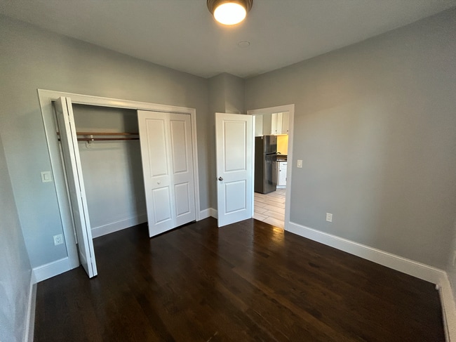 Building Photo - 34 Shelby St