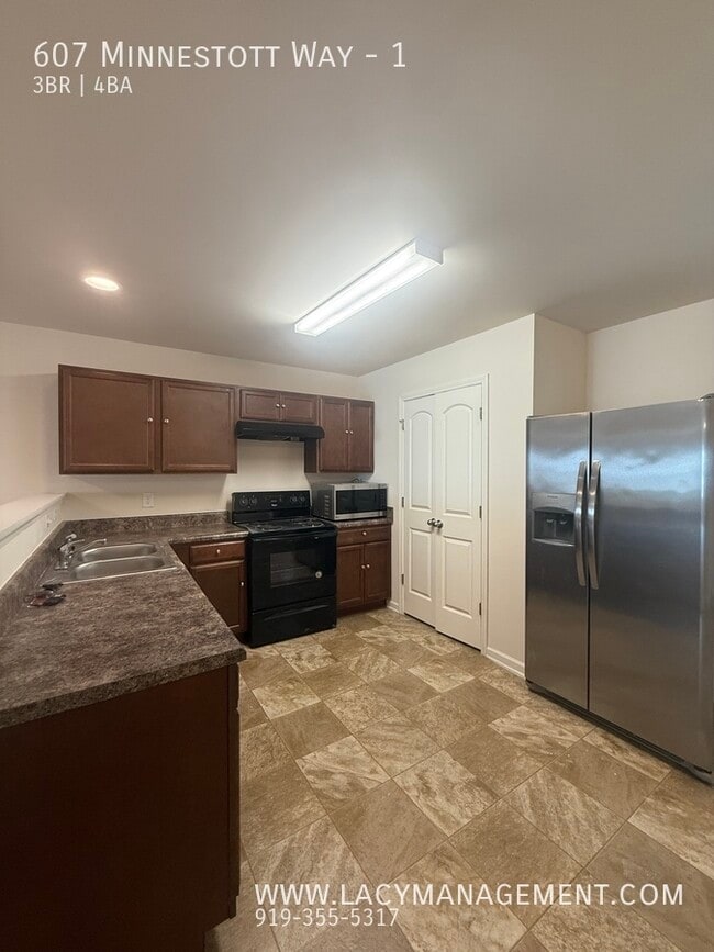 Building Photo - 607 Minnestott Way