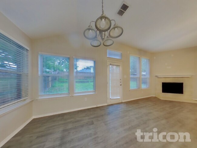 Foto del edificio - 7260 Specklebelly Ln