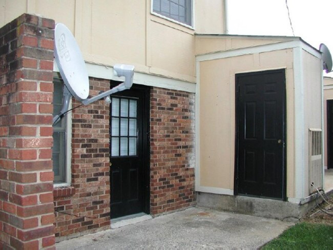 Chatham II Apartaments - Chatham II Apartments