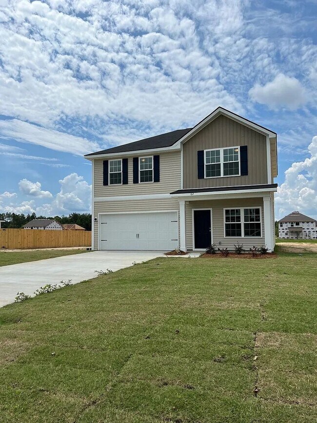 Building Photo - SUMMER MOVE-IN SPECIAL: $300 OFF 1ST MONTH...