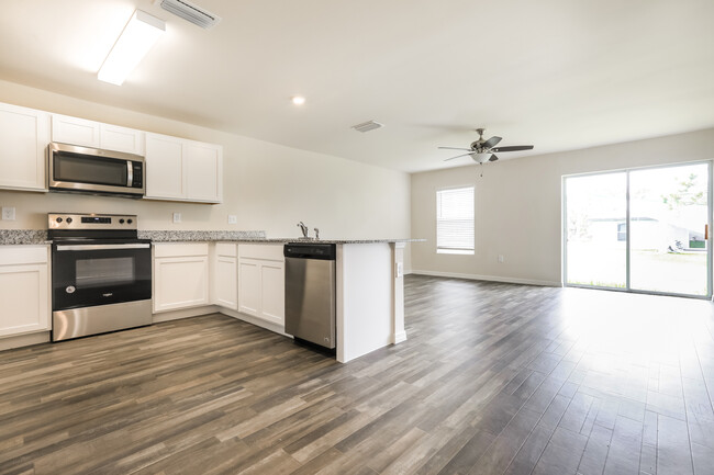 Building Photo - 22171 Voltair Ave, Port Charlotte, FL