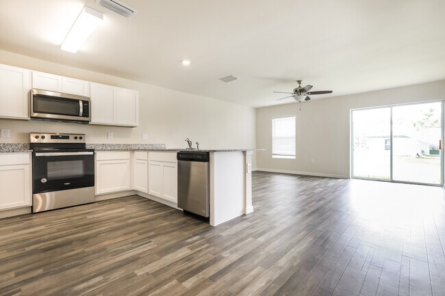 Foto del edificio - 22171 Voltair Ave, Port Charlotte, FL