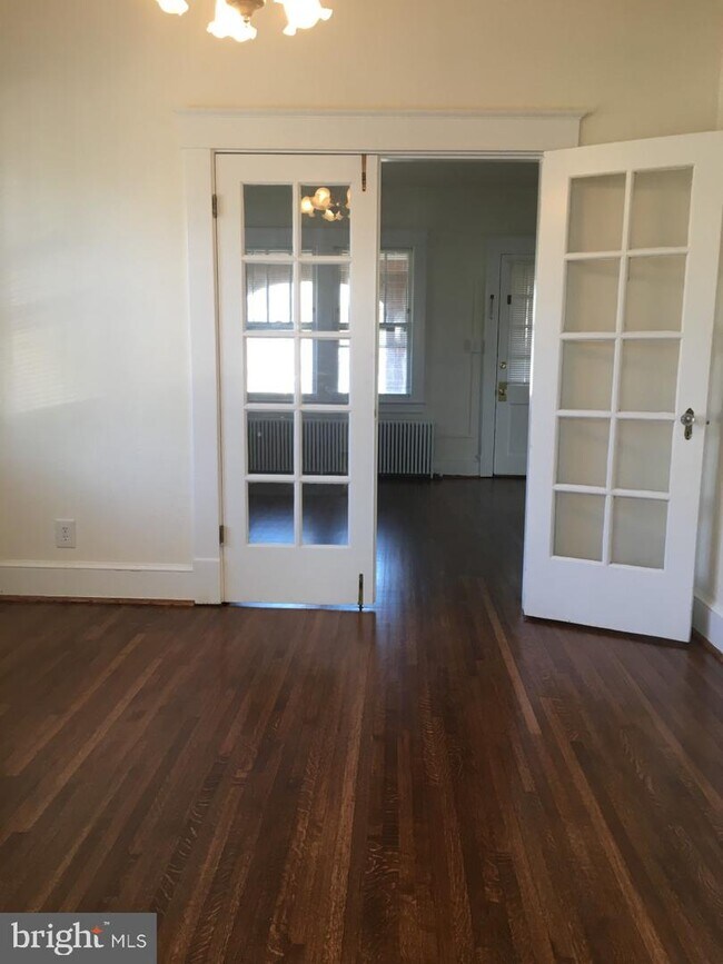 Foto del edificio - 1330 William St