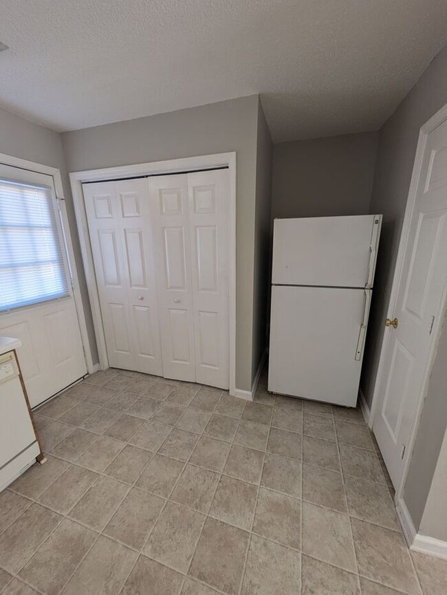 Foto del edificio - 2BD/1BA Unit at The Squires in Newton, NC