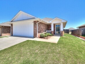 Building Photo - 12113 NW 133rd Terrace