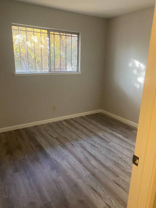 Foto del edificio - 3731 Norwood Ave