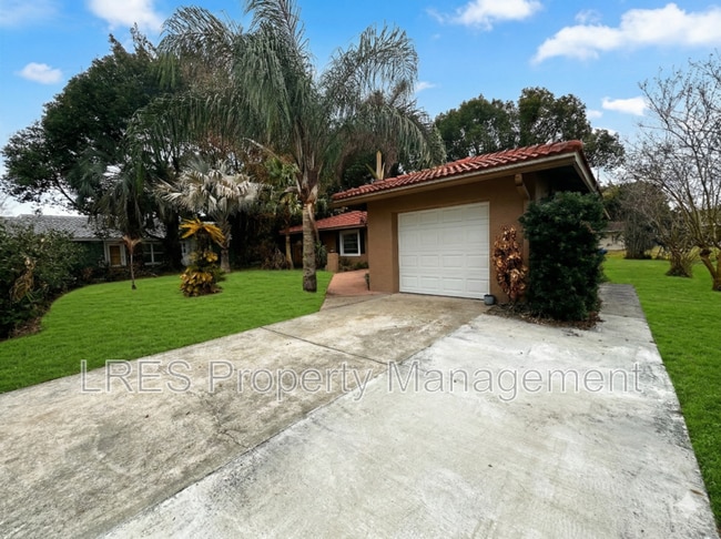 Photo - 10647 Deergrass Ln House