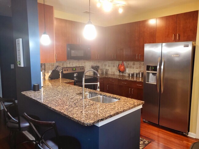 Foto del edificio - 898 Oak St SW