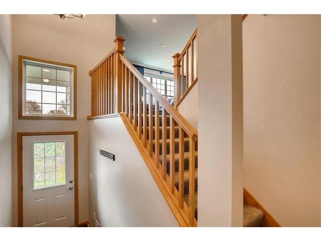 Foto del edificio - 11824 Emery Village Dr N