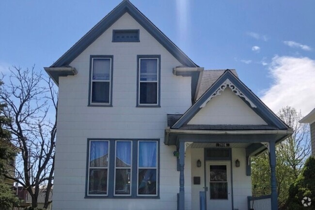 Building Photo - 7406 Flora Ave
