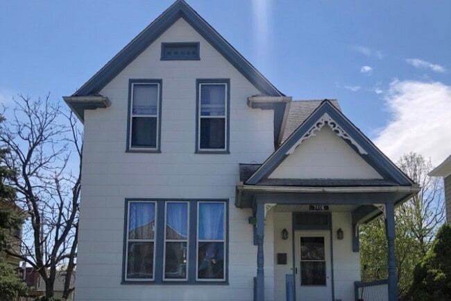 Building Photo - 7406 Flora Ave