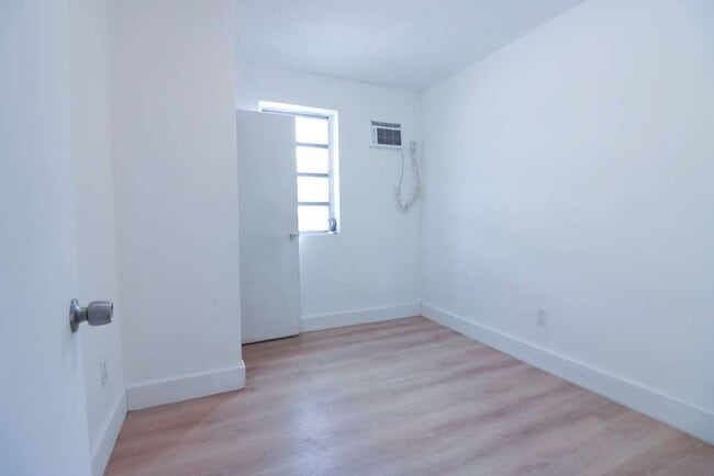 Photo - Available now! Bedroom For Rent In Shared Home (shared kitchen and 2 baths)