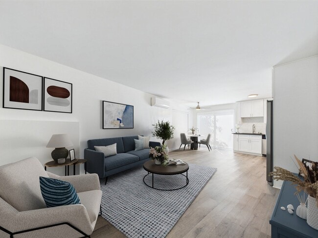 Building Photo - eight70