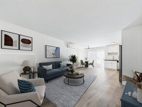 Building Photo - eight70