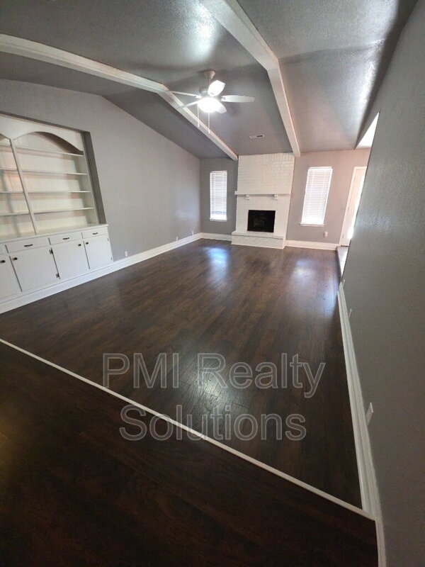 Foto del edificio - 4408 S Butternut Ave