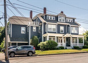 Building Photo - 110 Maple Pl