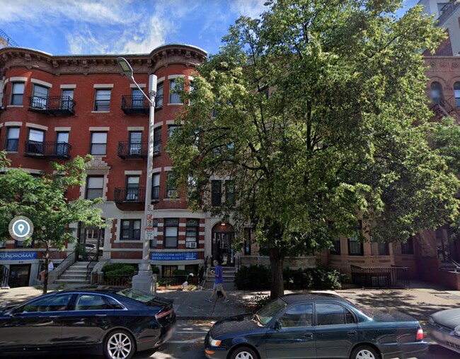 Building Photo - 57 Westland Ave
