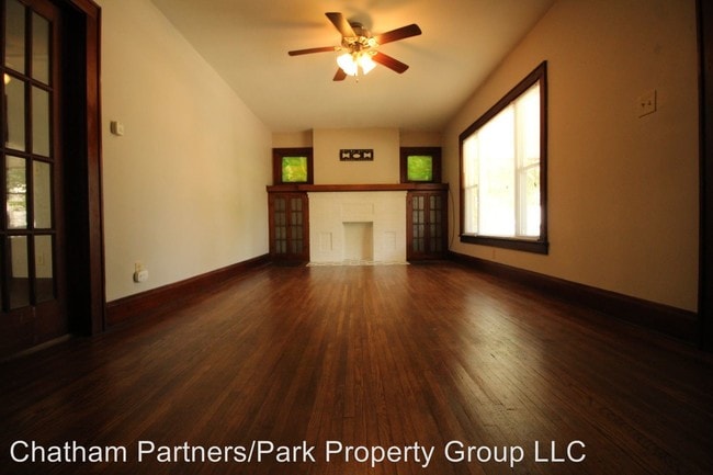 Building Photo - 3 br, 1 bath House - 115 E. Hinman Ave.