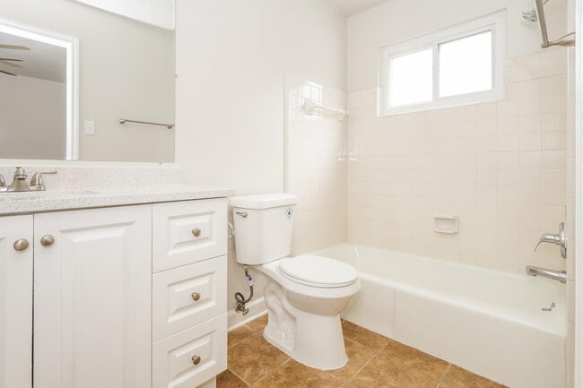 Foto del edificio - 207 E Pecan Valley St