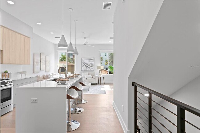 Foto del edificio - 368 6th St S
