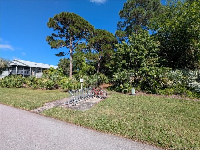 Foto del edificio - 8291 SE Croft Cir