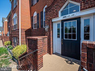 Primary Photo - 2 br, 2 bath Condo - 668 Gateway Dr