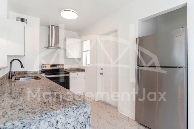 Building Photo - 3622 Ardisia Rd