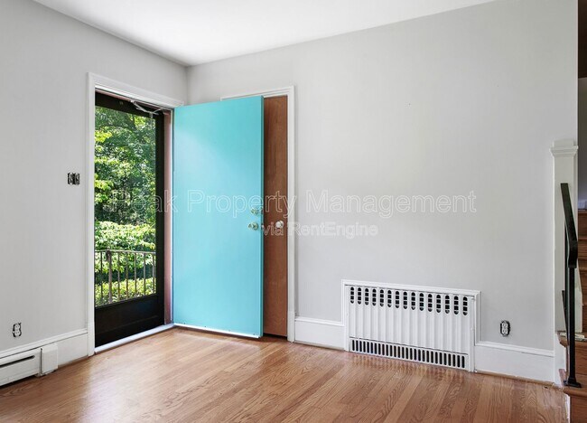 Foto del edificio - 7630 Whittington Dr