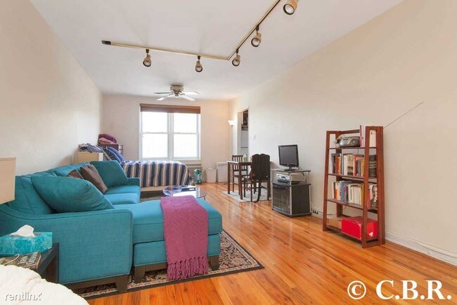 Building Photo - 131 74th St