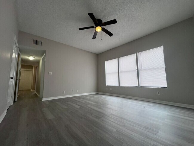 Foto del edificio - 163 Ave A SE