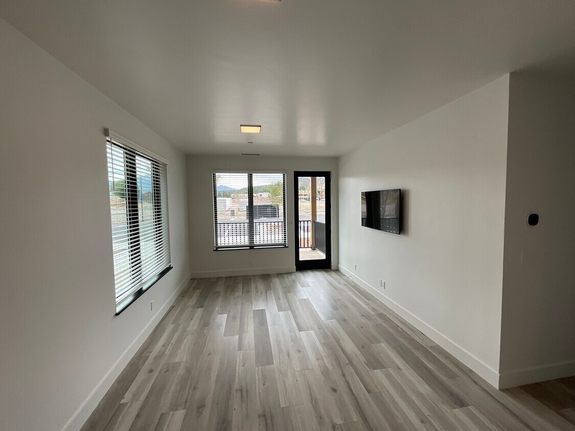 2051 Cross Street, Unit 105 Condo for Rent in Carbondale, CO