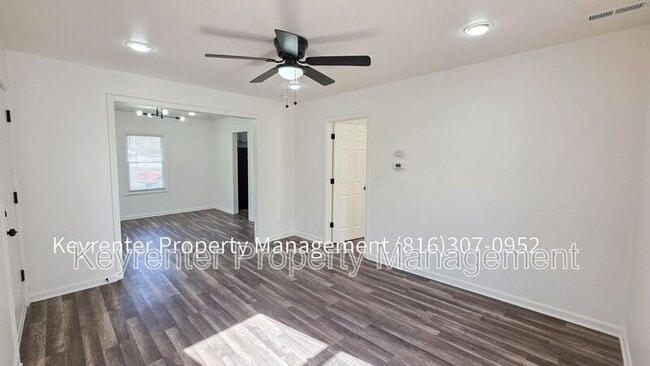 Building Photo - 7013 Bellefontaine Ave