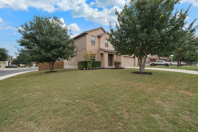 Foto del edificio - 4 Bedroom/2.5 Bath Alamo Ranch Subdivision