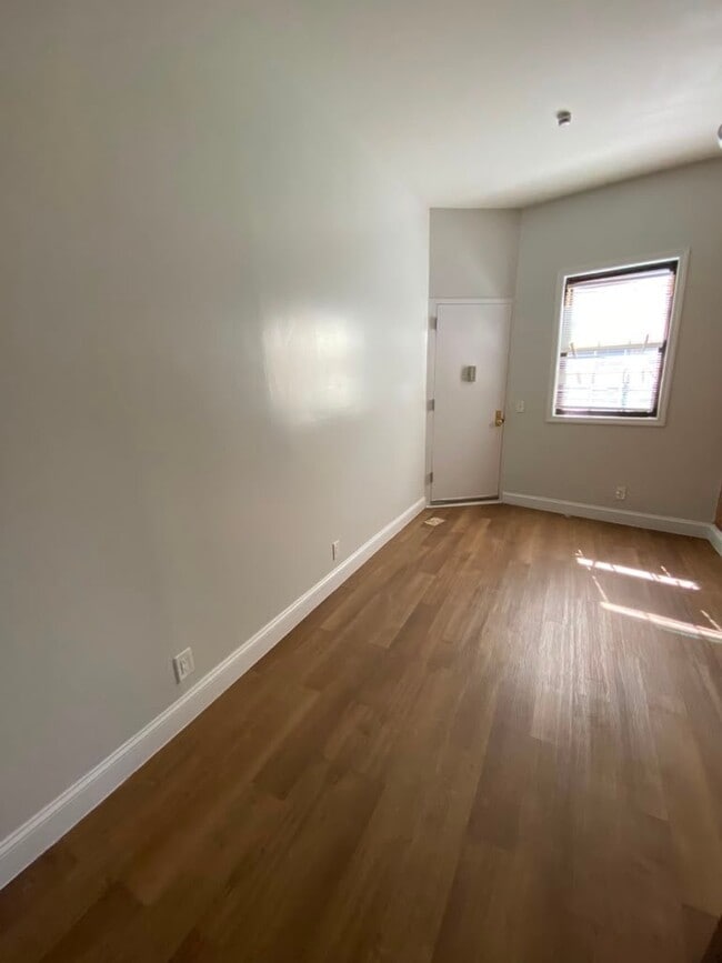 Photo - 69 N Broadway (Yonkers, NY) Apartment