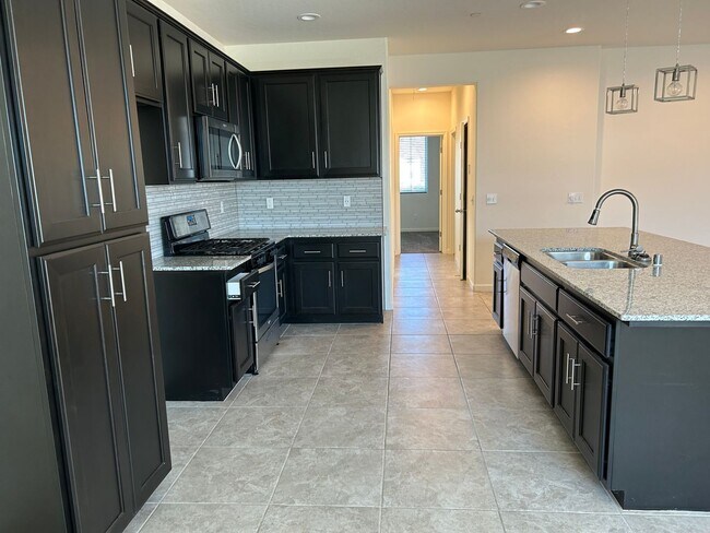 Foto del edificio - 3204 N Pratos Ct