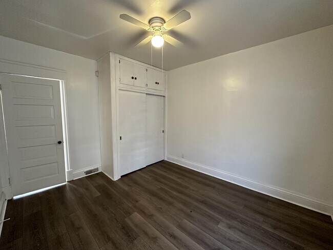 Foto del edificio - 424 S Highland Ave