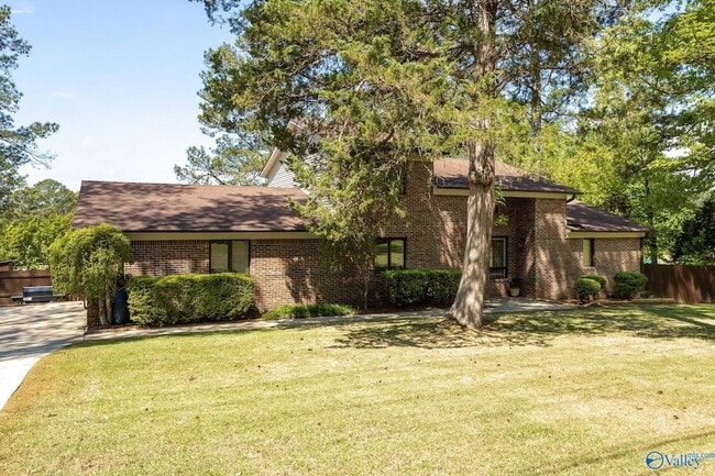 Foto del edificio - 4311 Indian Hills Rd SE