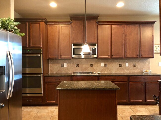 Building Photo - 11343 Ivy Cadence
