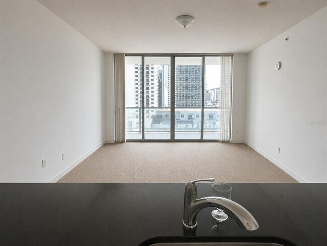 Foto del edificio - 1111 SW 1st Ave
