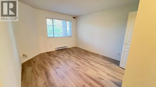 Building Photo - 8180 Jones Rd