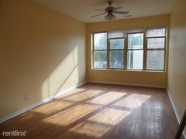 Building Photo - 600 E Marquette Rd