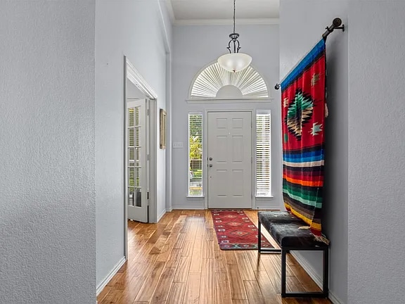 Foto del edificio - 12334 Blue Ridge Dr